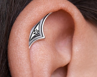 Goth Hidden Helix Earring • Cartilage Helix Piercing 18G 16G •  Dark Silver Jewelry • Gothic Jewelry Punk Tattoo Medieval Earring • CRT021 B