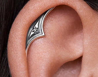 Goth Hidden Helix Earring • Cartilage Helix Piercing 18G 16G •  Dark Silver Jewelry • Gothic Jewelry Punk Tattoo Medieval Earring • CRT021