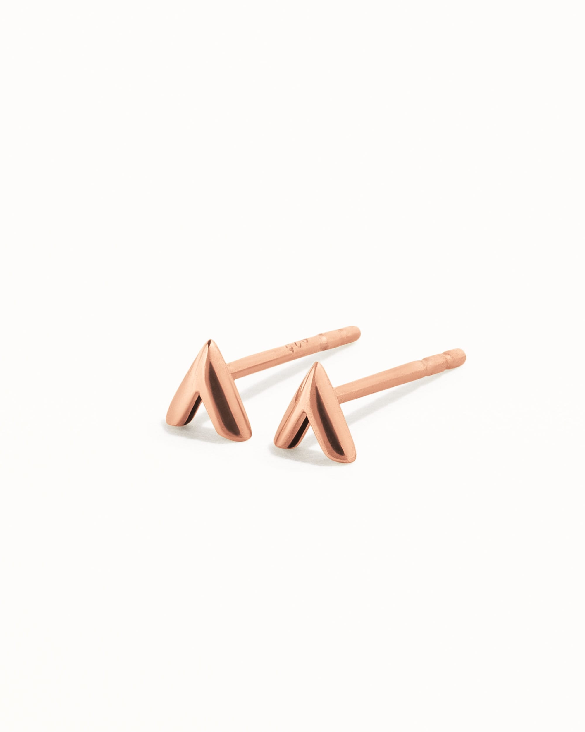 Triangle Arrow Arrowhead Stud Earrings Silver & Gold Minimalist Geometric Earrings Dainty Tiny Stud Earrings - CST015