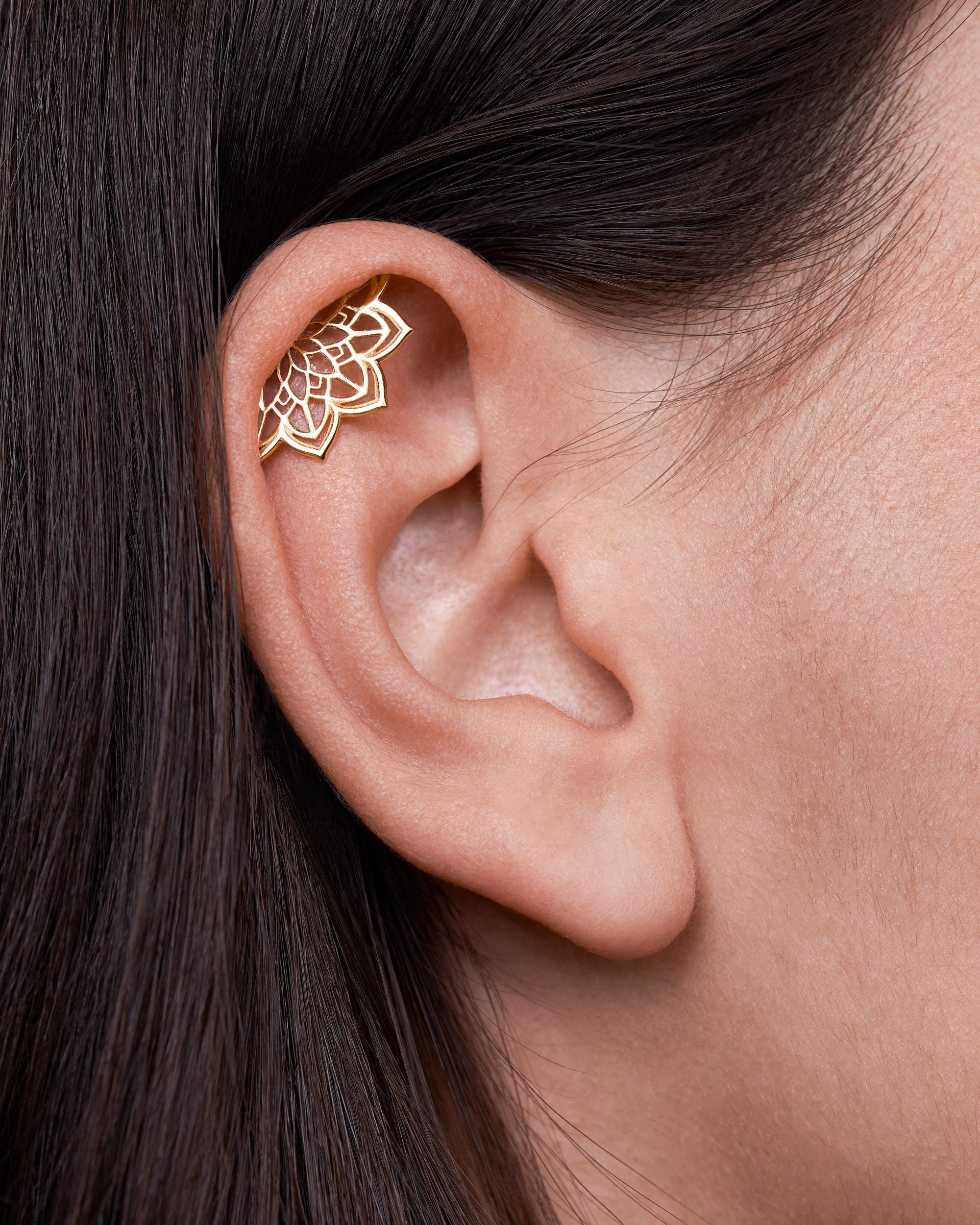 Boho Helix Earring • Geometric Mandala Lotus Flower Hidden Helix • Piercing 18G 16G • Cartilage Bohemian Silver Spiritual Jewelry • CRT023 B