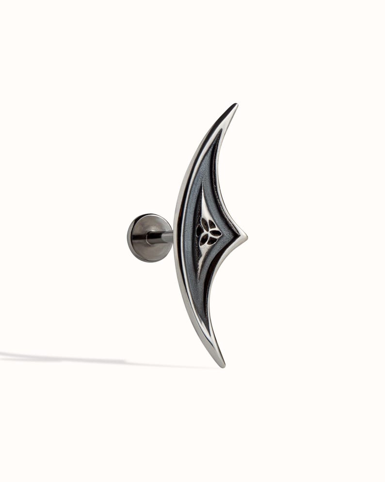 Gothic Hidden Helix Örhänge • Brosk Helix Piercing 18G 16G • Mörkt Silver Smycken • Gotiska Smycken Punk Tatuering Medeltida Örhänge • CRT021 B bild 7