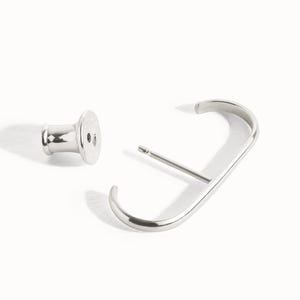 Orecchino minimalista a bretella in argento • Orecchino a clip geometrico moderno per lobo • Orecchino a perno placcato oro 24 carati, regalo semplice - CST027 immagine 7