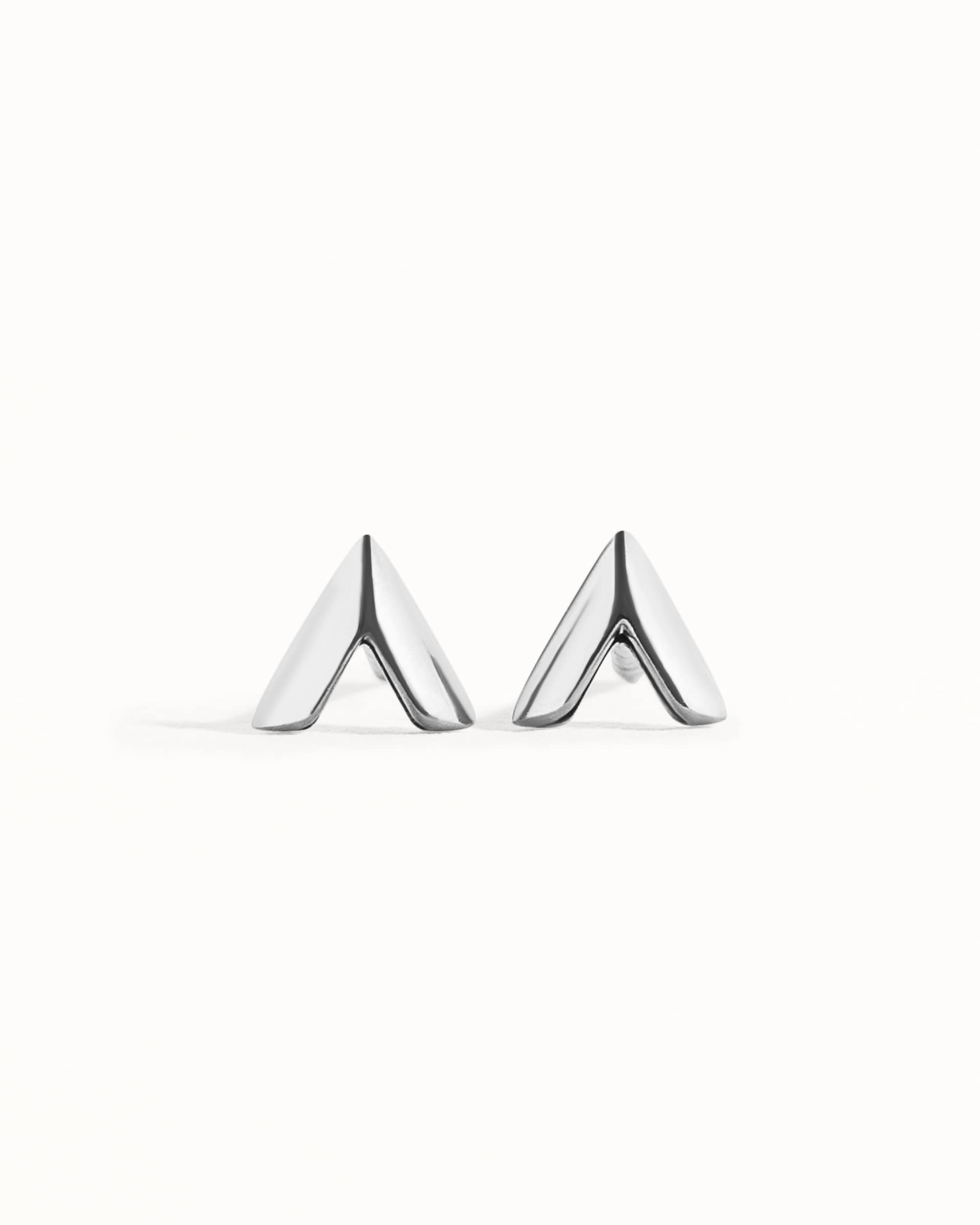 Triangle Arrow Arrowhead Stud Earrings Silver & Gold Minimalist Geometric Earrings Dainty Tiny Stud Earrings - CST015