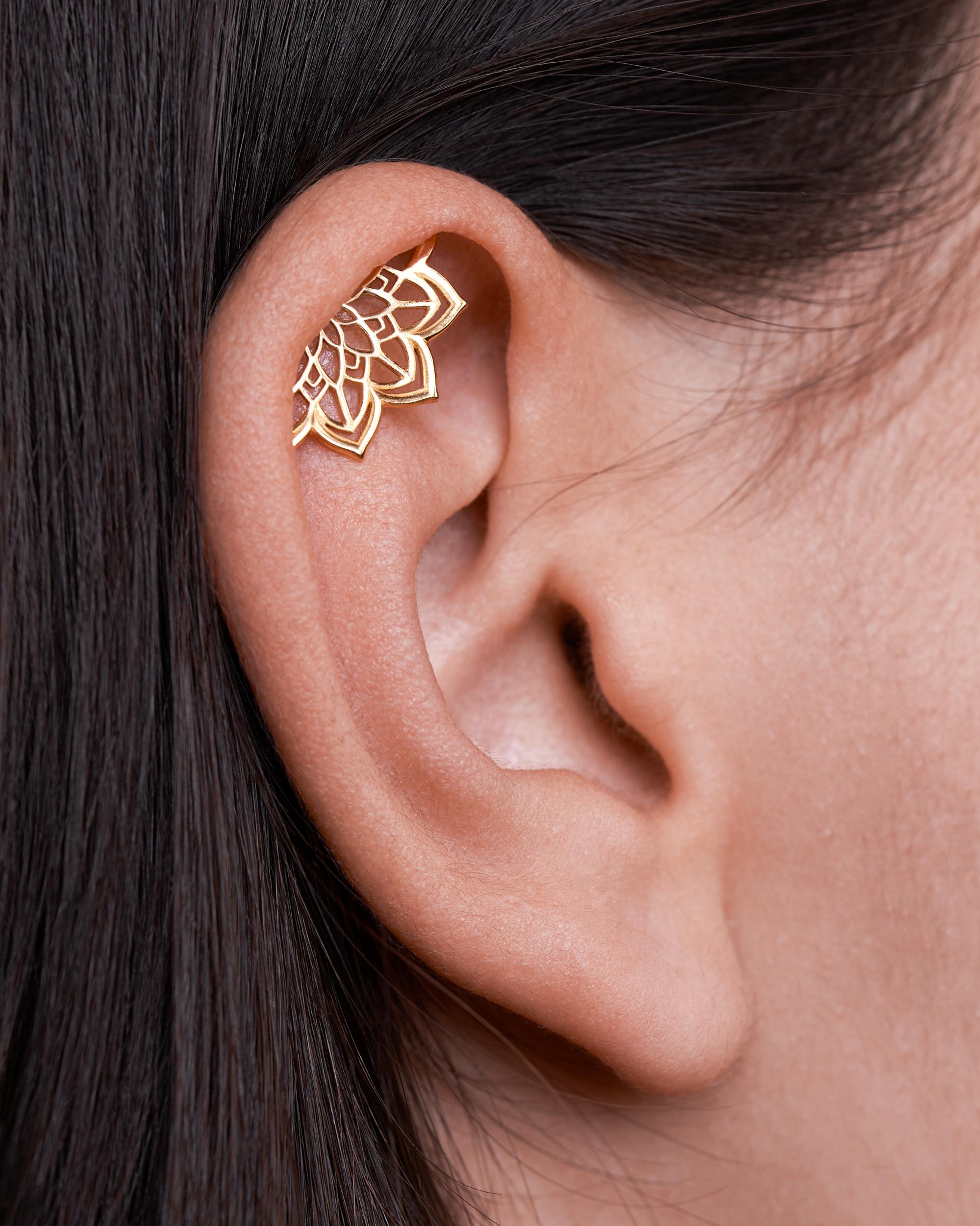 Boho Helix Earring • Geometric Mandala Lotus Flower Hidden Helix • Piercing 18G 16G • Cartilage Bohemian Silver Spiritual Jewelry • CRT023 B