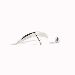 Pendiente de cartílago Crescent Moon Helix Pendiente 20G 18G 16G Plata de ley Minimalista Stud Piercing Dainty Jewelry Ear Cuff Pendiente CRT001 imagen 5