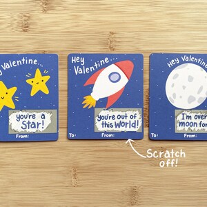 Cartes de Saint-Valentin espace pour enfants à gratter - fusée, étoiles et lune