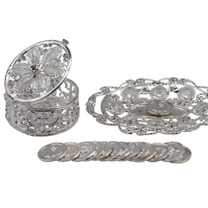 Silver Arras, Arras de Boda, Wedding Unity Coins,Wedding Set including Silver Plated Tray, Arras Chest and 13 Coins AR JC 004 image 3