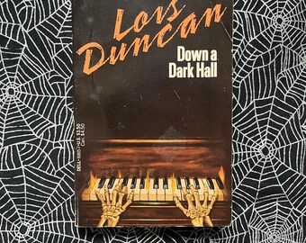 DOWN A DARK HALL (Young Adult Paperback by Lois Duncan)