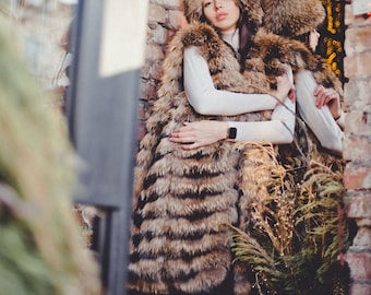 Raccoon Fur Long Vest | Women's Sleeveless Winter Coat