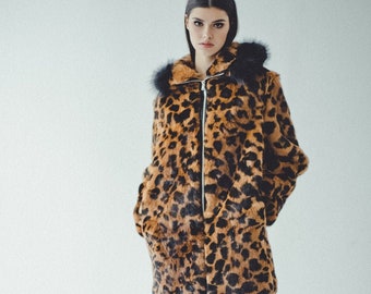 Vtg Y2K JUICY COUTURE Faux Fur Bomber Jacket Leopard Animal