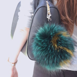 Porte-clés à pompons en fourrure véritable | de sac en fourrure de raton laveur | Accessoire de sac à main pelucheux boule de fourrure