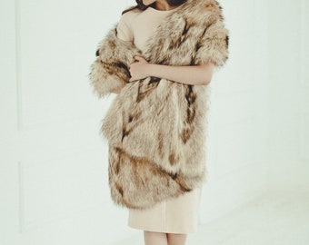 Raccoon Fur Stole -  Detachable Collar - Winter Wedding Shawl - Bridal Cover Up Wrap - Real Fur Shrug - Shoulder Wrap