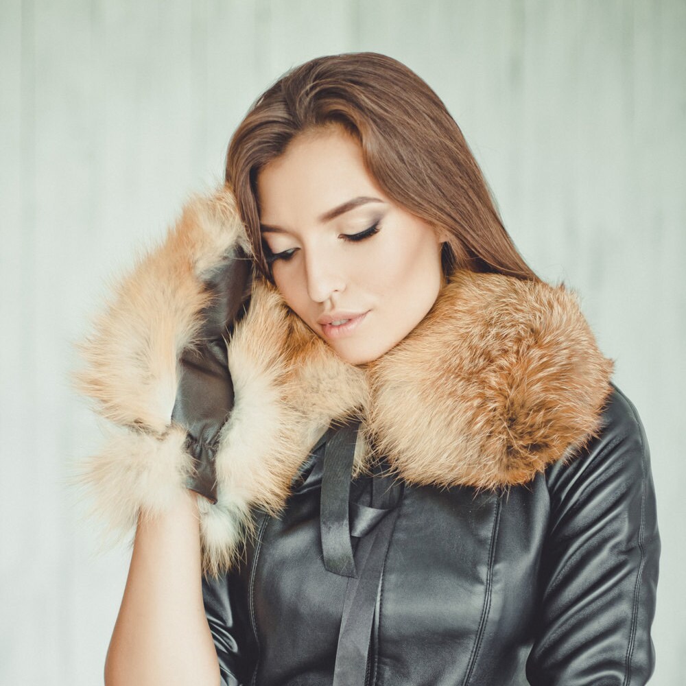 real fur detachable collar