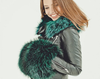 Emerald Fur Muff - Hand Warmer Muff - Fur Muff Bags for Hands - Bridal Hand Muff - Fur Handbags
