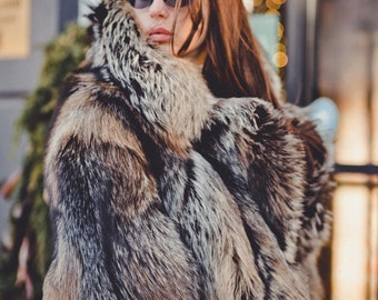 レディース シルバークロスフォックスファーコート｜ロング丈オーバー