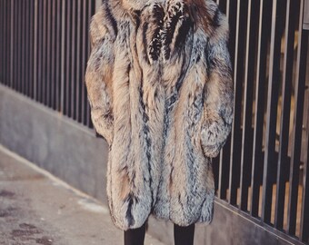 レディース シルバークロスフォックスファーコート｜ロング丈オーバー