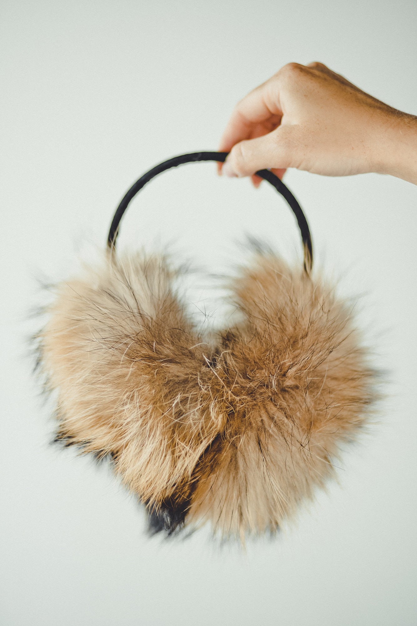 ホワイトフォックスファーイヤーマフ｜冬用リアルファーイヤーマフ