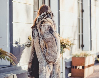 レディース シルバークロスフォックスファーコート｜ロング丈オーバー