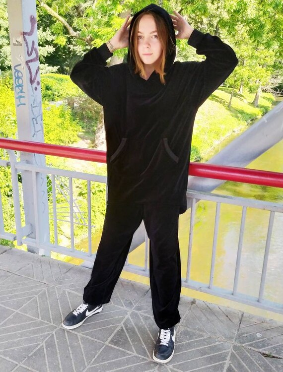 Black velour jumper new arrivals