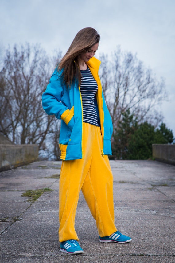 Mustard In Paris | Mens Fashion Magazine | Mens yellow pants, Mens outfits, Yellow  pants outfit