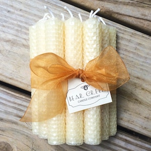 Una docena de velas cónicas de cera de abejas pura enrolladas a mano de 6&quot; de alto / Velas no tóxicas con mechas de algodón