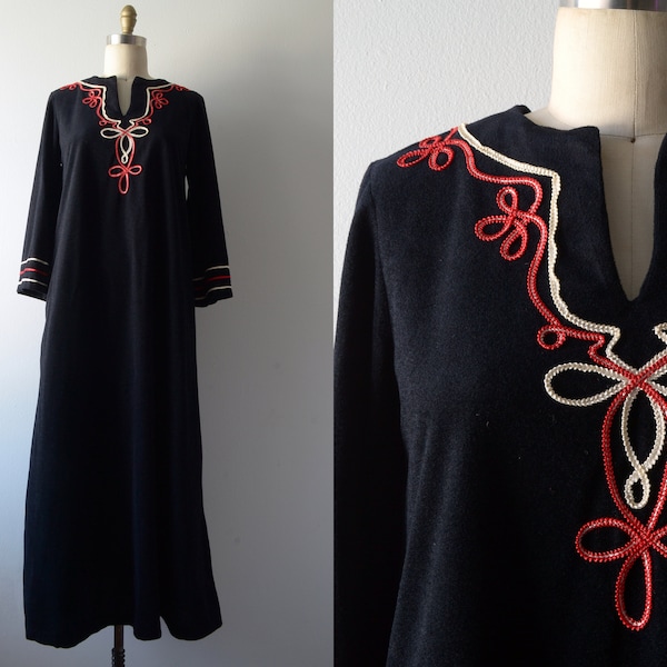 Vintage 1970s || 'Lady of the House' || Maxi-Length Black Velour House Dress with Silver & Red Piping || Medium