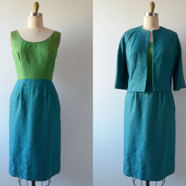 Vintage 1960s // 'Jewel Tone' // Conjunto de vestido verde azulado y verde esmeralda con patrón floral de damasco // Mediano