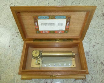 Vintage Swiss Reuge Music Box 72 Key Plays 3 Part Song of Lara's