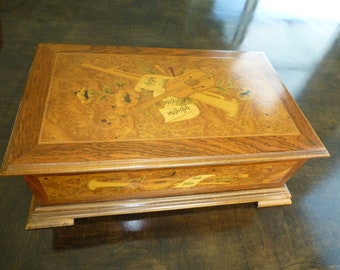 ヴィンテージ スイス リュージュ オルゴール: 72 キー ロマンス