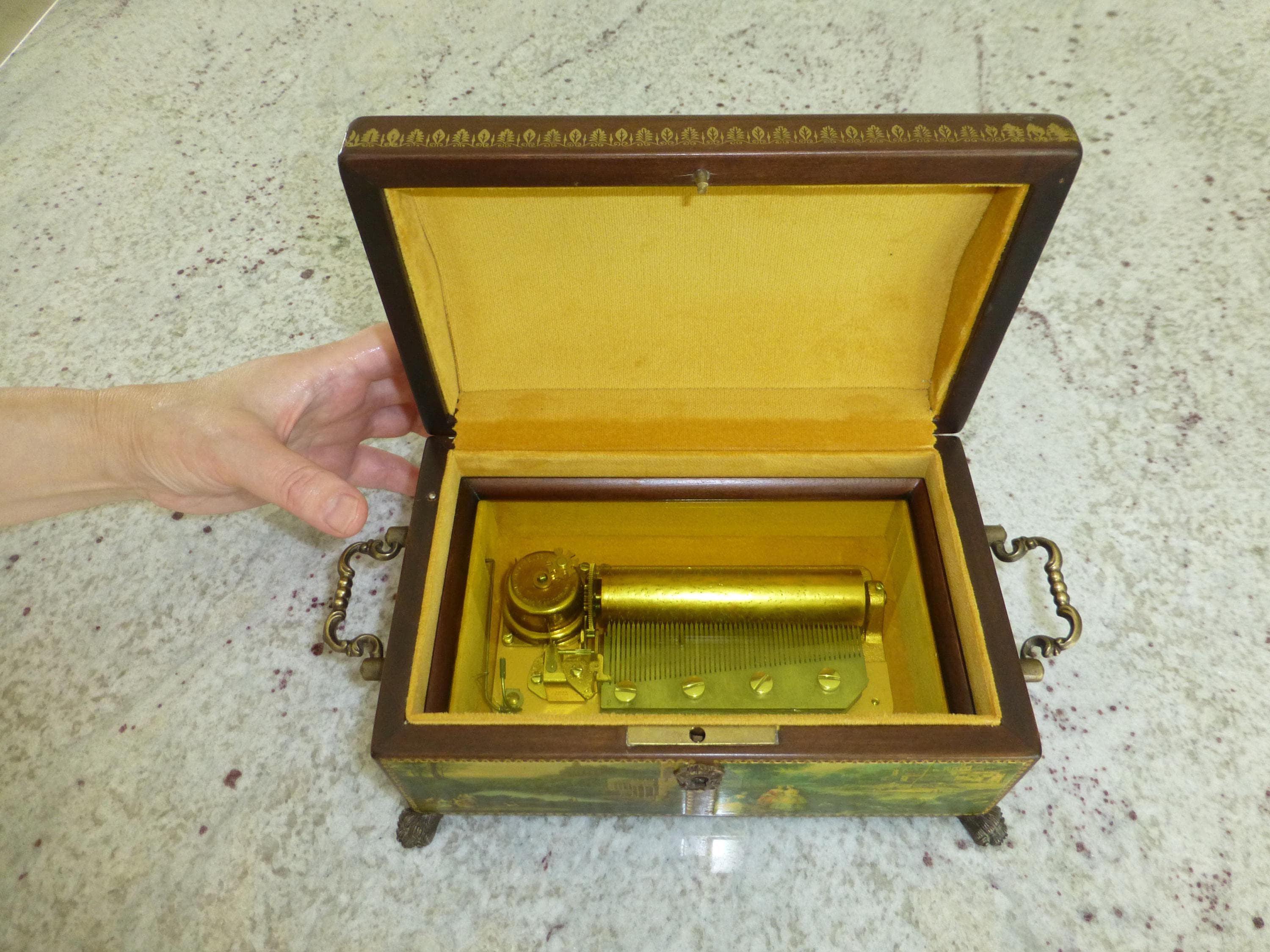 Reuge ミュージックボックス スイス製 Reuge music box plays - Etsy 日本