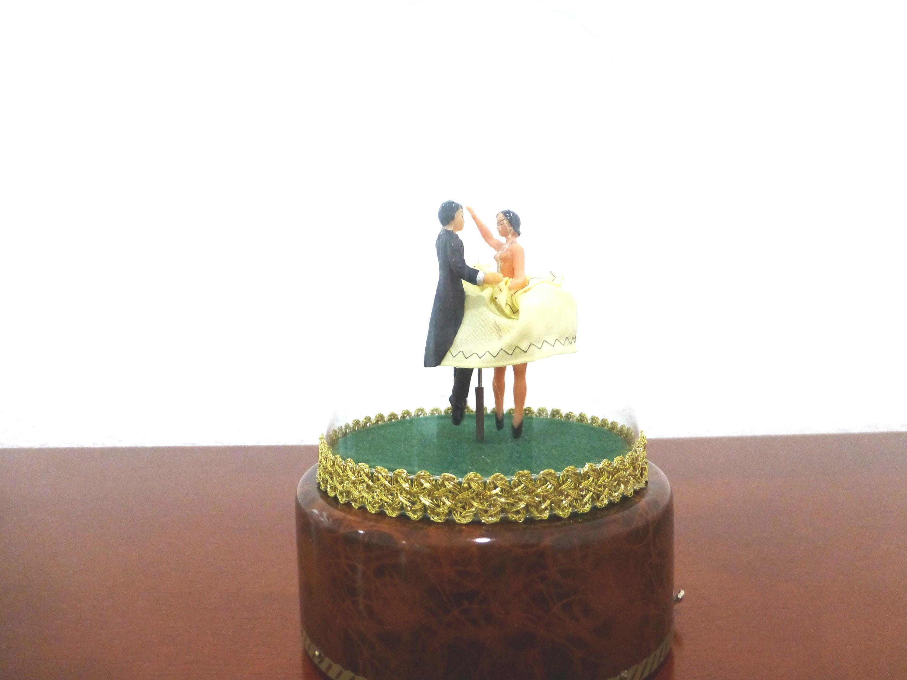 Reuge dancing couple music box - Etsy 日本