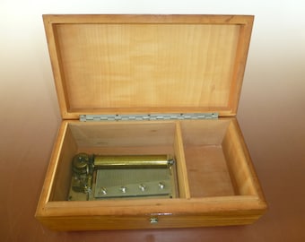 Vintage SWISS Thorens (Pre Reuge) Music Box 52Keys Play 4 Songs (Watch The Video)