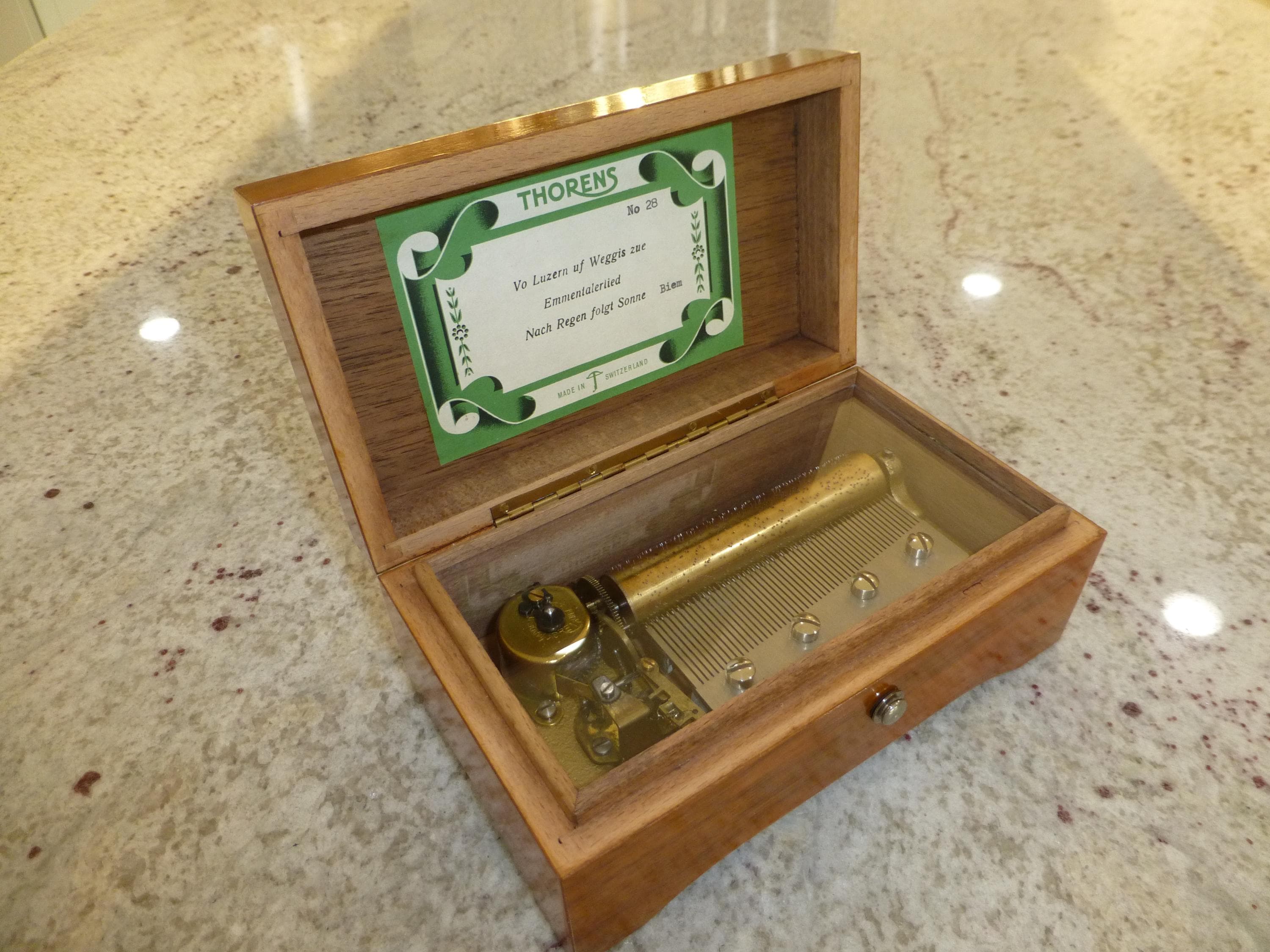 ヴィンテージ スイス製 Thorens Pre Reuge オルゴール 50 キー 3 曲