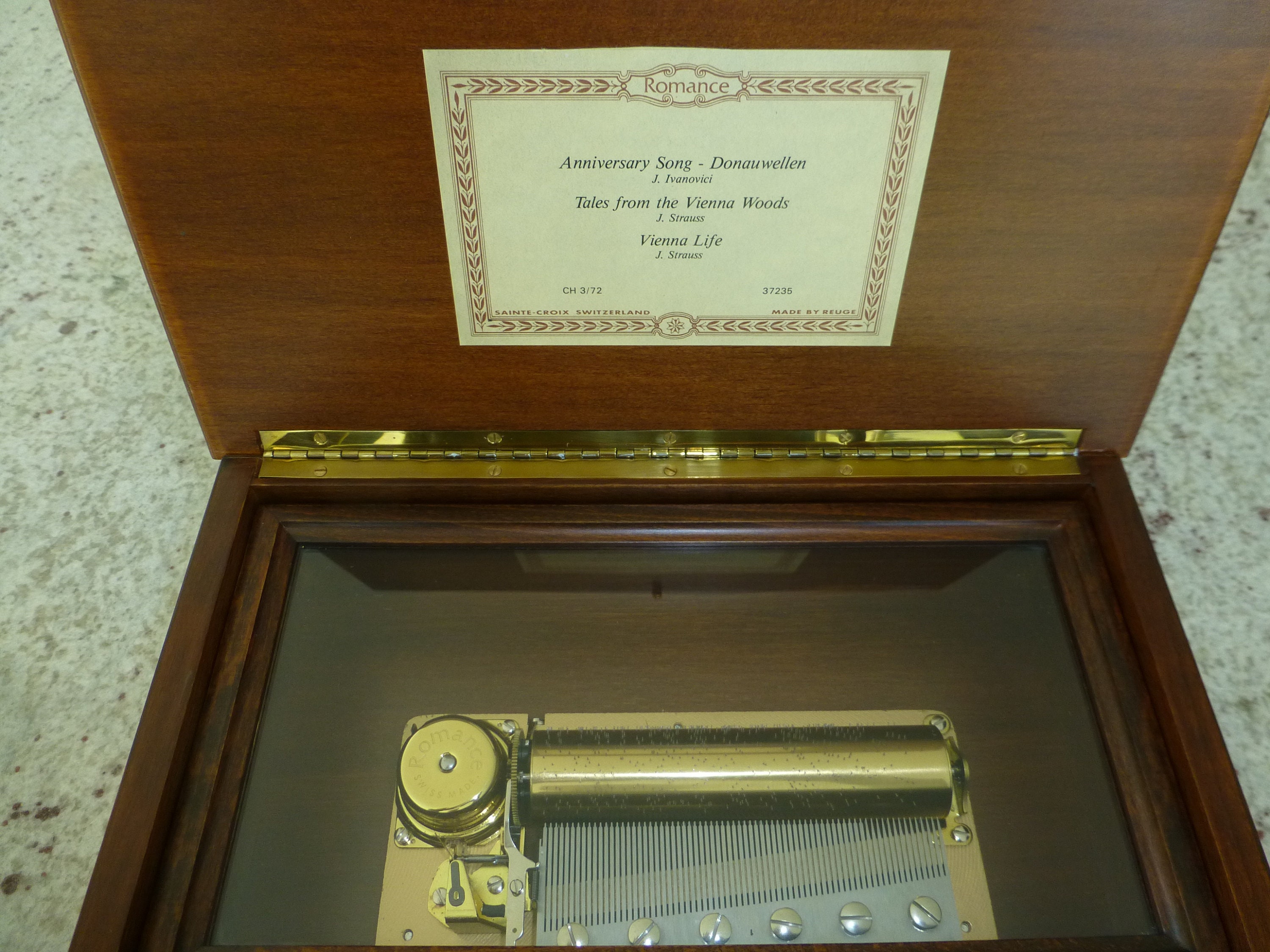 Vintage Swiss Reuge Romance Music Box 72 Key Play Vintage Swiss Reuge Romance Music Box 72 Key Play