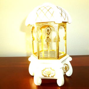 【 希少 】REUGE ダンシングカップルオルゴール付き ジュエリーボックス 希少 】REUGE ダンシングカップルオルゴール付き ジュエリーボックス