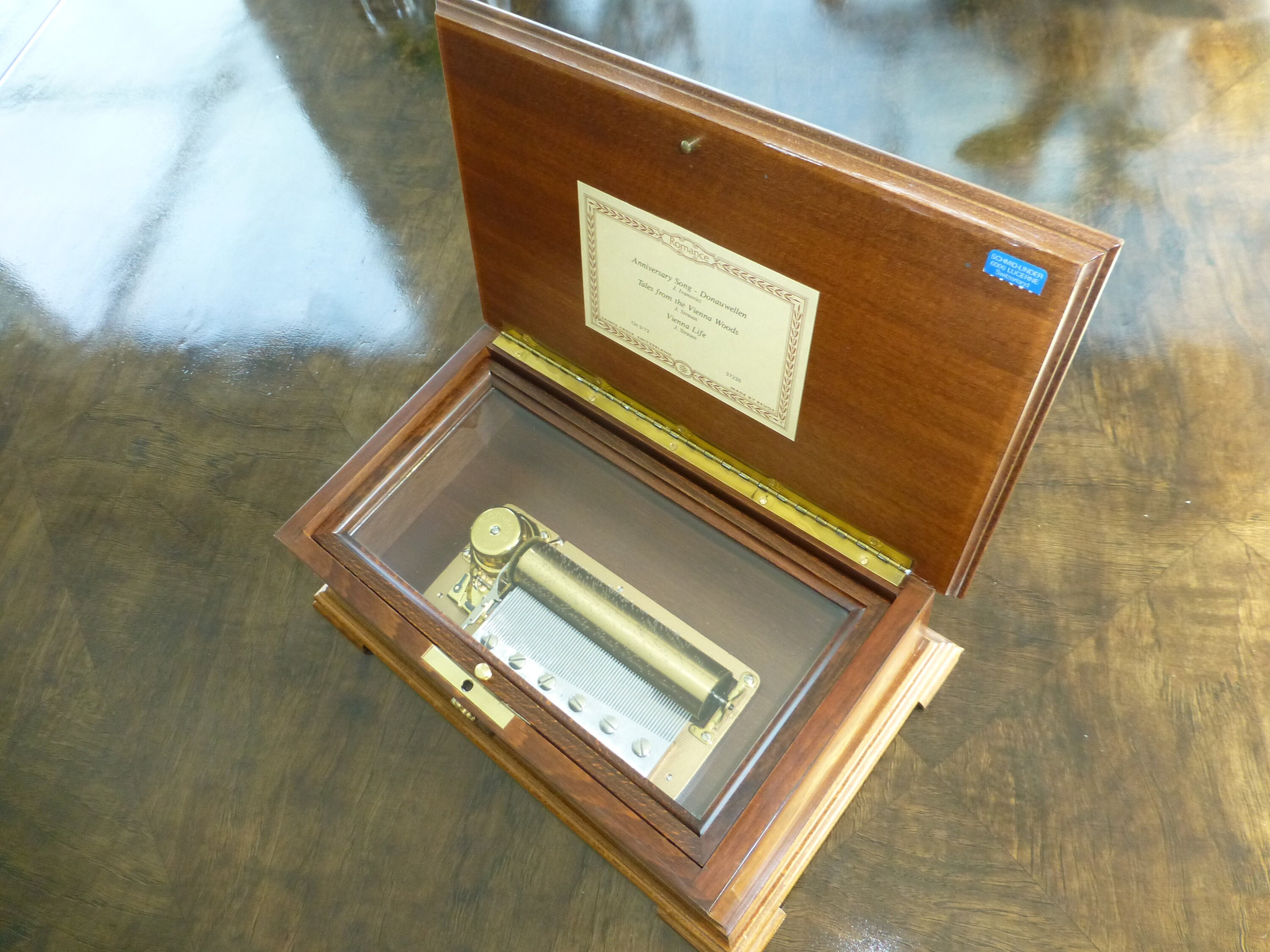 Vintage Swiss Reuge Romance Music Box 72 Key Play Vintage Swiss Reuge Romance Music Box 72 Key Play