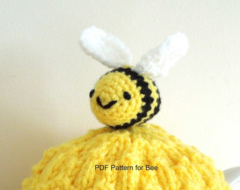 Bee tea cosy with bee PATTERN ONLY .. E-MAIL. 4 6 cup 2 pt, 40 fl oz standard teapot and small 2 cup 450ml teapot, yellow cosy image 3