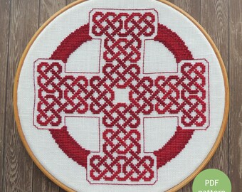 Irish Celtic cross stitch pattern. Modern Celtic cross stitch. Celtic knot pattern. Celtic cross design. PDF pattern instant download.