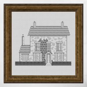 Könnte beinhalten: Schwarz-weiß-Zeichnung eines zweistöckigen Backsteinhauses mit Ziegeldach, zwei Schornsteinen und einem Zaun. Das Haus hat mehrere Fenster und eine Tür.