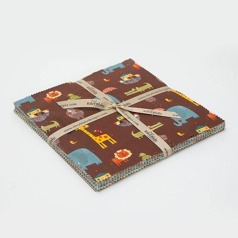 by Riley Blake 42 ~ 10 Squares Giraffe Crossing 2 Layer Cake 10-6150-42
