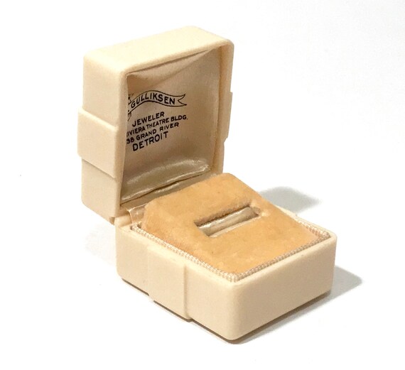Art Deco Celluloid Ring Box, Vintage Engagement Ring … Gem