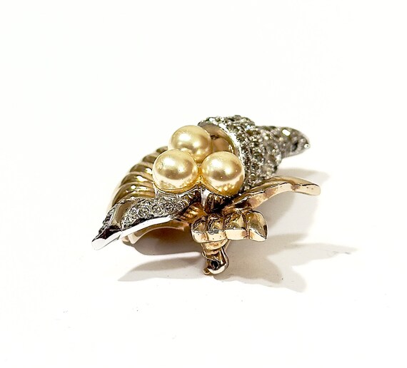 Vintage Jomaz Brooch Ribbed Gold and Silver Rhodium Plated