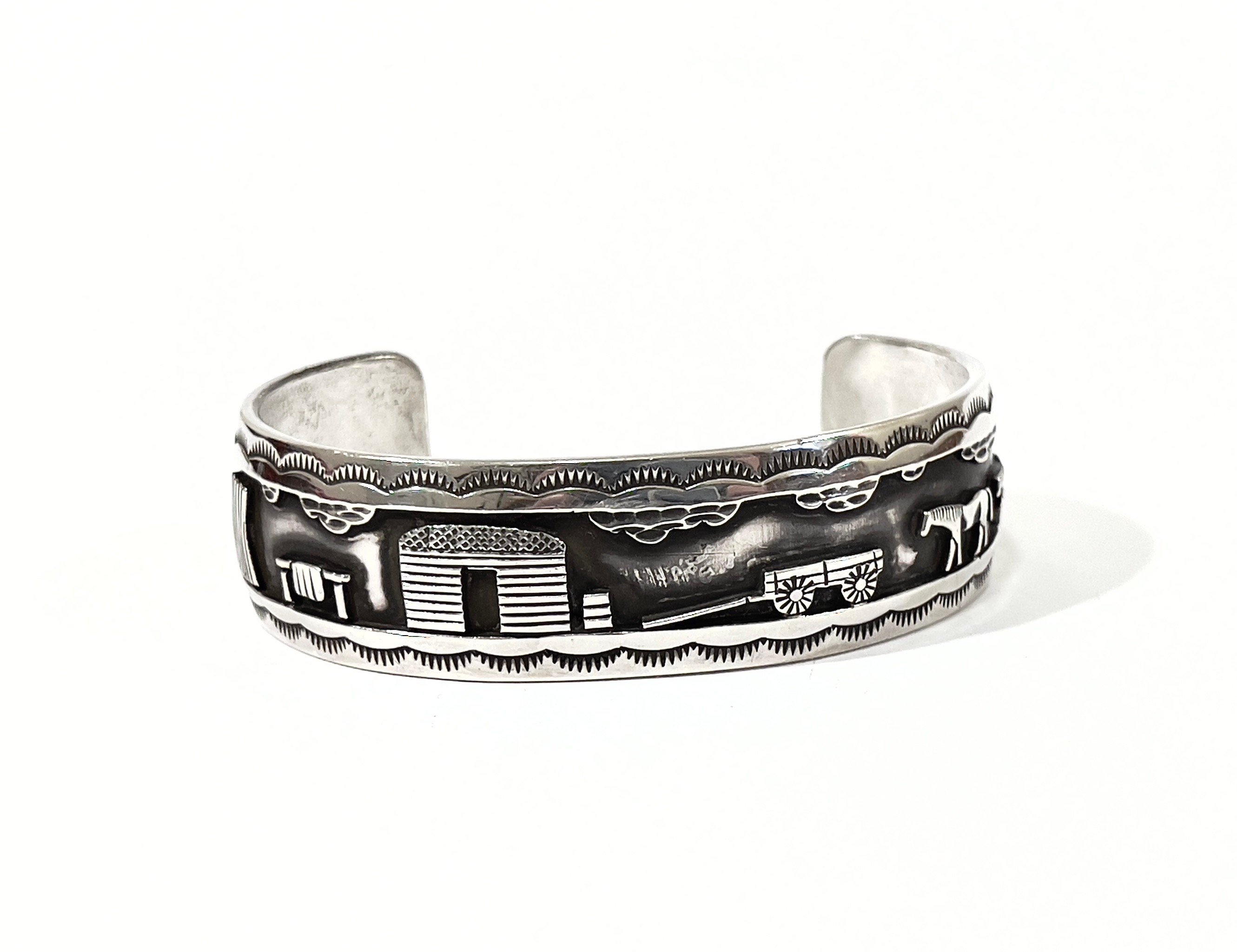 Rare White Hogan Vintage Native American Navajo Sterling Silver Etched Clasp Bracelet Rare White Hogan Vintage Native American Navajo Sterling Silver Etched Clasp Bracelet