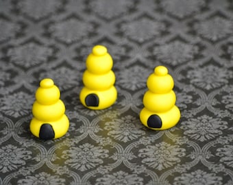 6 Edible Bee Hive Topper Fondant Set