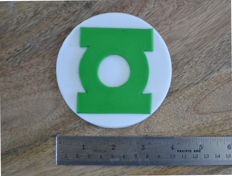 Green Lantern Superhero inspired cake topper Green Lantern Cake