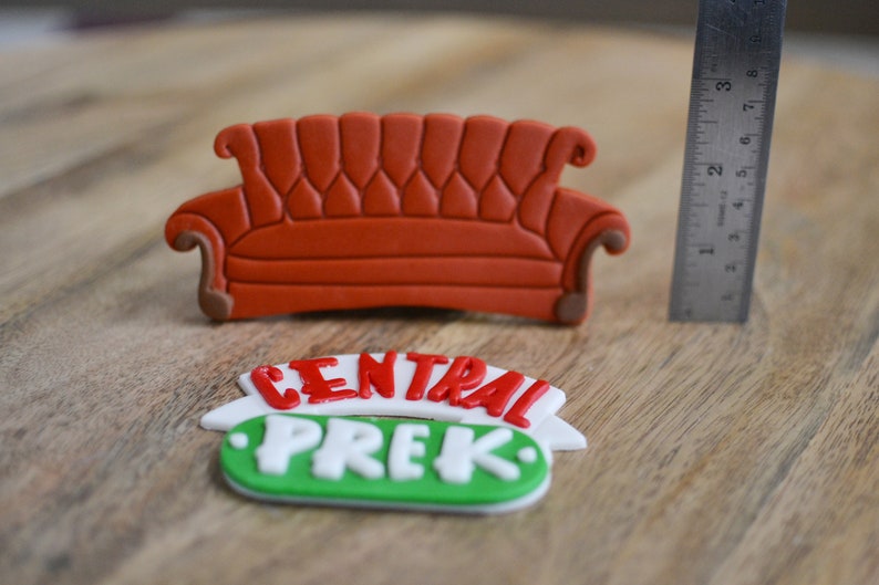 Free Free 274 Central Perk Couch Svg Friends Sofa Vector SVG PNG EPS DXF File