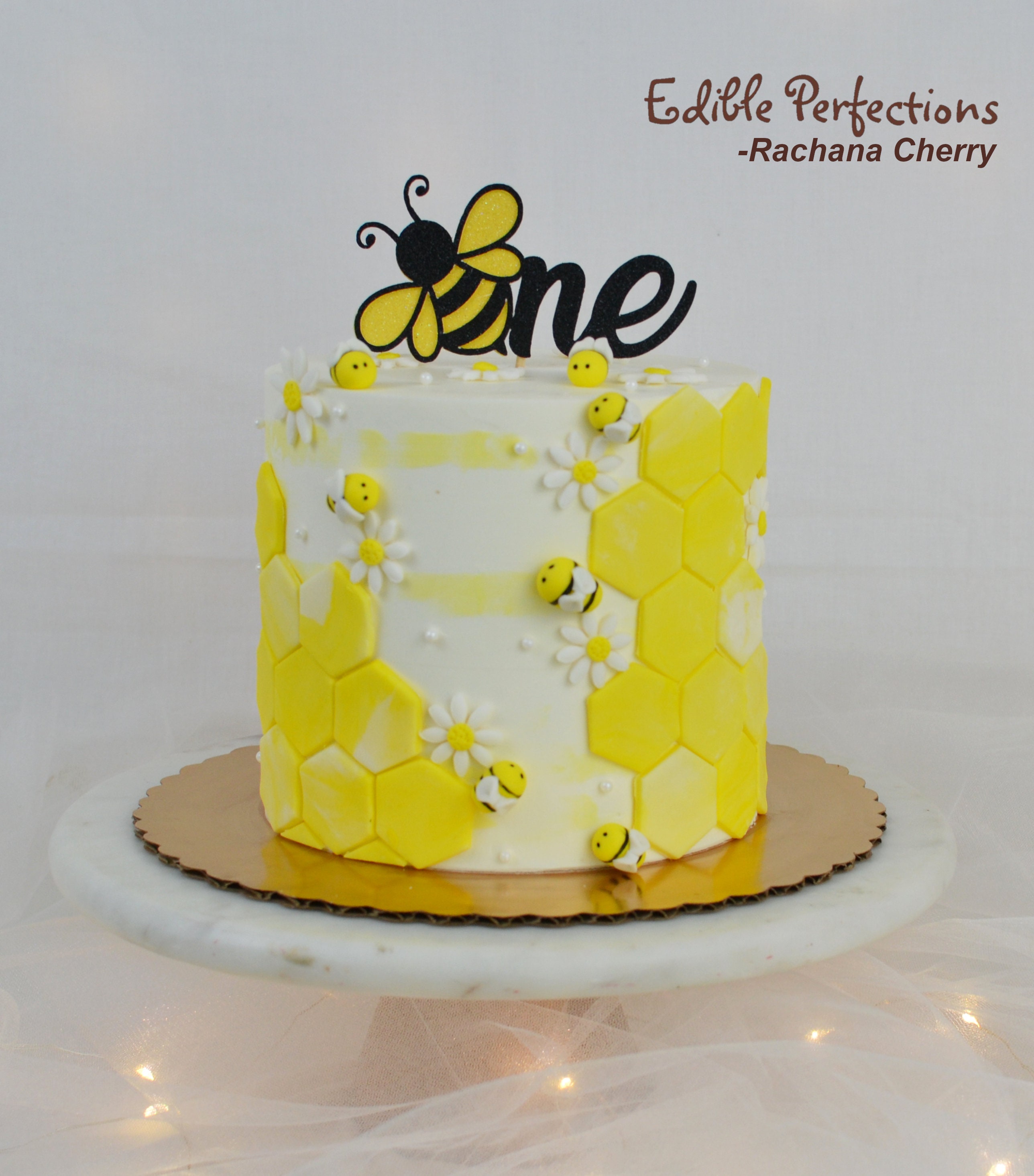 Honey Bee Birthday Cake By YaluYalu