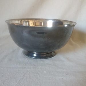 Reed and Barton 9 in. silver plated bowl