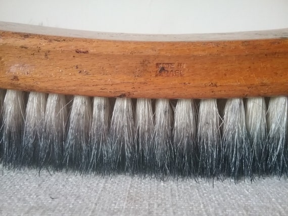 Set of 4 vintage wooden Shoeshine brushes - image 3