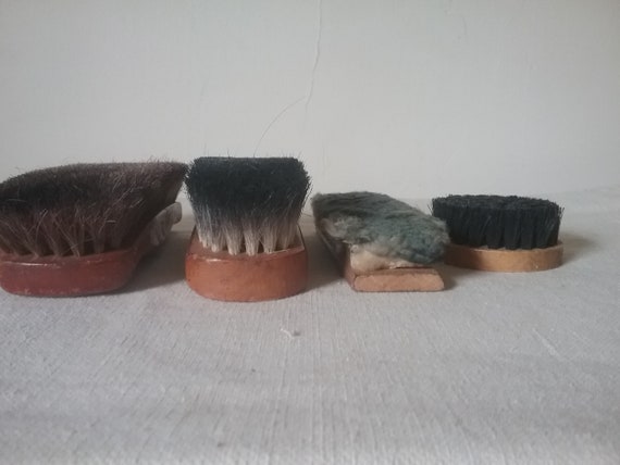 Set of 4 vintage wooden Shoeshine brushes - image 4
